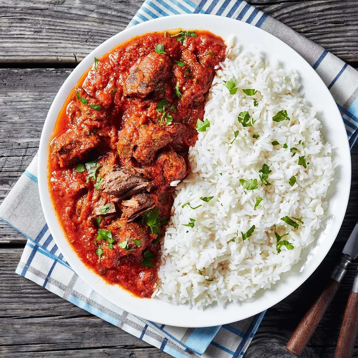 Ghanaian red stew with rice